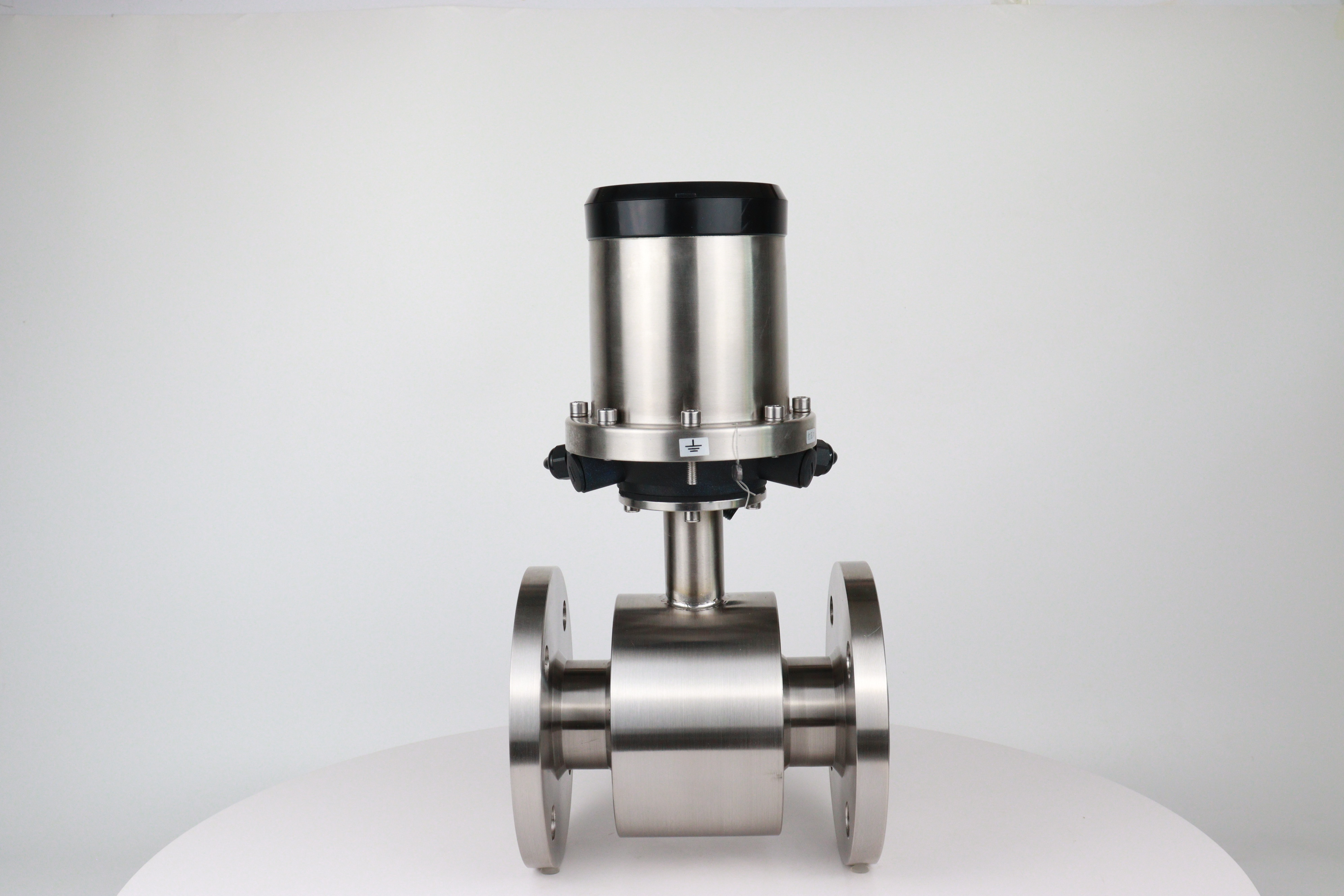 法蘭式電磁流量計(jì) (1).jpg 法蘭式電磁流量計(jì) (1).jpg